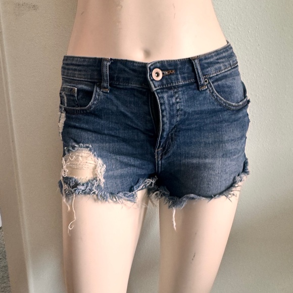 H%M Jean shorts - Picture 1 of 8